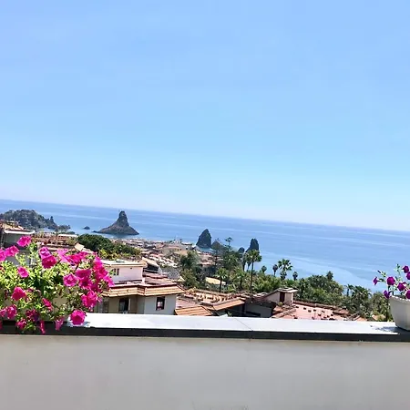 Belvedere Faraglioni Aci Castello Buitenkant foto